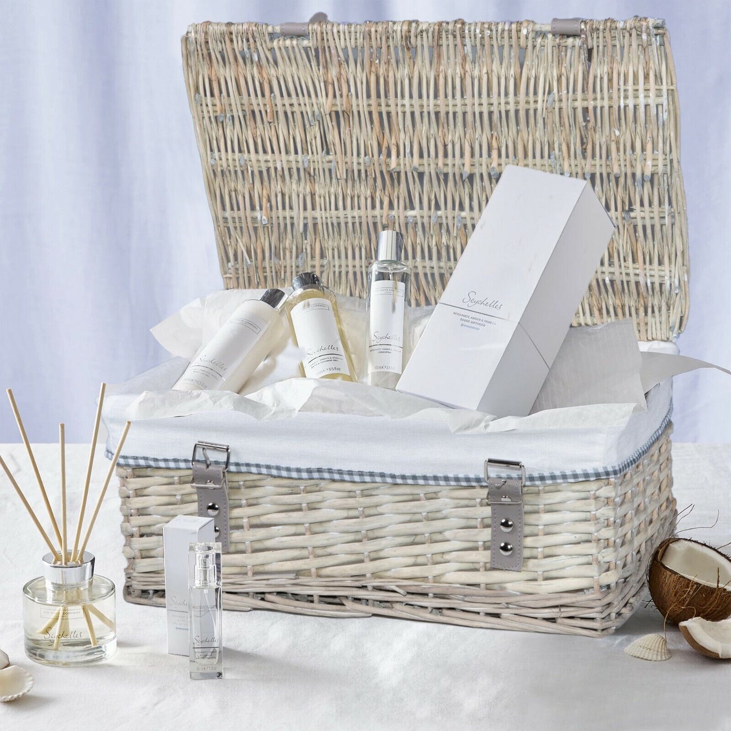 Wicker Storage Hamper With Lid With Liner Gift Hamper Wicker Basket Storage